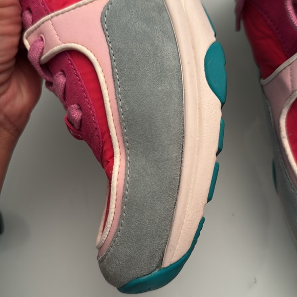 SALE‼️CHANEL 2020 Sneakers size Women 40.5 - Picture 17 of 17